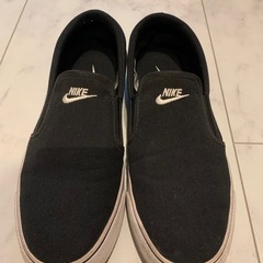 NIKE ナイキ　スニーカー　スリッポン