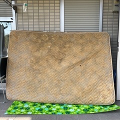 マットレス　ダブル　500円あげます。