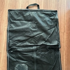 スーツやコート入れるやつの画像