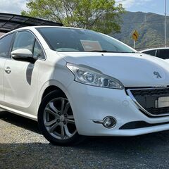 車検2年付 H25 プジョー208 プレミアム  62.000km