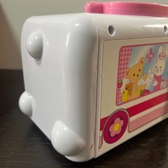 メルちゃんの救急車の画像