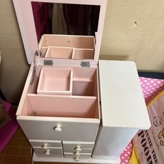 ドレッサー収納