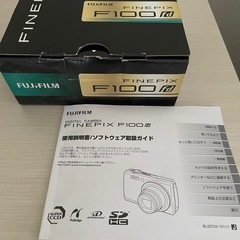 【富士フィルム】FinePix F100fd シルバー　デジカメ　
の画像