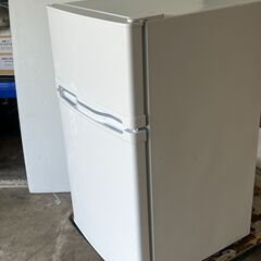 2024年製　冷蔵庫 小型 2ドア 85L　マクスゼンMAXZEN JR085HM01WH　お近くなら無料で配達いたします。の画像