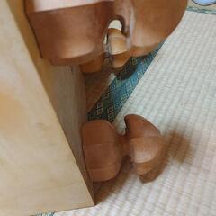 将棋盤と駒と置き台の画像