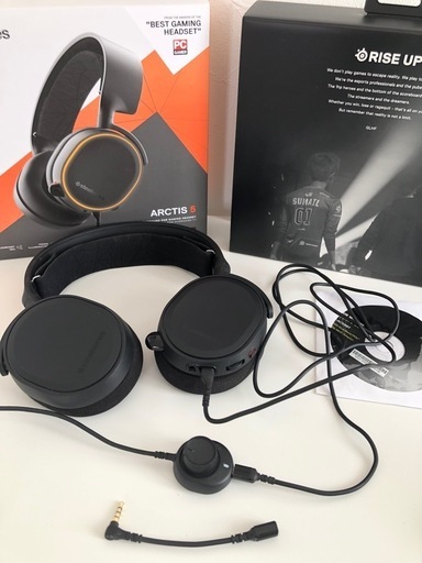 ジャンク扱い▽密閉型 ゲーミングヘッドセット SteelSeries Arctis 7 White (2019 Edition) 61508 ヘッドホン steelseries (スティールシリーズ) ゲーミングヘッドセット Arctis 3