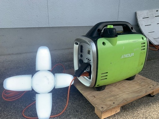 ⭐️実働　インバーター発電機　ポータブル発電機　軽量　コンパクト⭐️