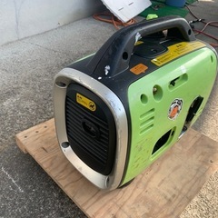 ⭐️実働　インバーター発電機　ポータブル発電機　軽量　コンパクト⭐️　の画像
