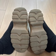 軽量　レディーススニーカーの画像