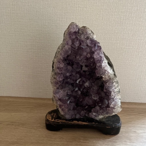激レア！ アメジストと熔岩石のコラボ 手彫り ヘビ 約544g 蛇