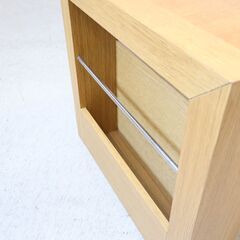 IDC OTSUKA(大塚家具)よりレクタローテーブルです。マガジンラック付きの機能的なデザインとコンパクトなサイズが魅力のリビングテーブルは北欧スタイルなどナチュラルテイストにおススメです♪の画像