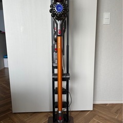 掃除機　dyson　ダイソン V8  