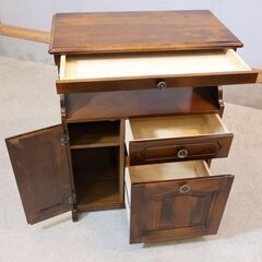 Karimoku(カリモク家具)のCOLONIAL(コロニアル)シリーズ 電話台