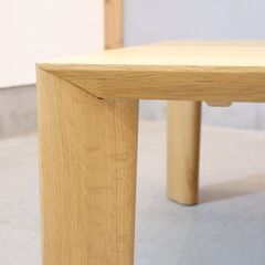 karimoku(カリモク家具)のDU5200 オーク材 センターテーブル/座卓です。シンプルでスッキリとしたデザインのリビングテーブルは北欧スタイルやカフェスタイルなどにもおススメです！の画像