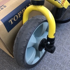 へんしん!サンライダーFC 三輪車 ランニングバイク カジキリ付き かじとり スクーター 乗用 足けり三輪車 子供用 キッズの画像