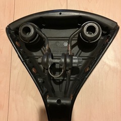 自転車　サドル　パナソニックギュット