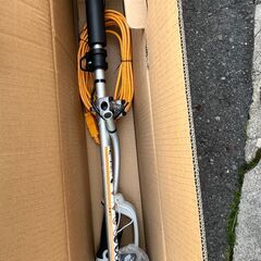 未使用　リョービ 電動式 刈払機 AK-6000 [RYOBI 電気 100V 草刈機 草刈り機 AK6000の画像