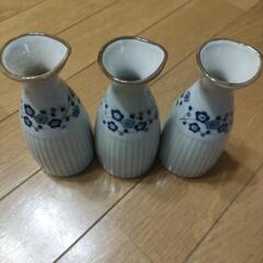 酒器　銚子(梅柄入り)　３本