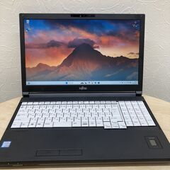 【ネット決済・配送可】FUJITSU LIFEBOOK A749/B ノートPC i5 8世代 347の画像