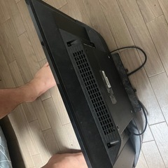 液晶割れして壊れてるテレビ24型の画像
