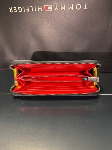 Christian Louboutin ブラック長財布