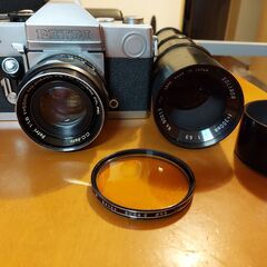 PETRI FT（一眼レフカメラ）+ 300mm望遠レンズ付きの画像