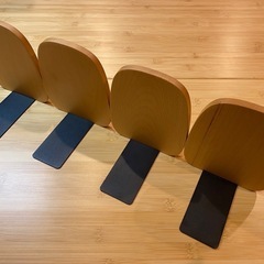 ブックスタンドの画像