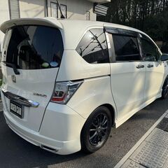 自社ローン！ 保証会社なし！保証手数料なし！ＧＰＳなし！ 京都近府県　フリードハイブリッド　ジャストセレクション　１．５の画像