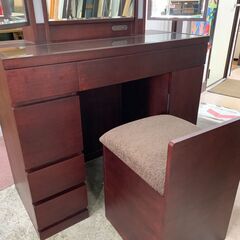 両袖三面鏡ドレッサー　裏収納・照明付き　高級家具の画像