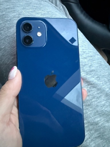 iPhone 12 65ギガ 青 (ぷん) 上野幌のドコモ《その他》の中古 iPhone 12 65ギガ 青 (ぷん) 上野幌のドコモ《その他》の中古