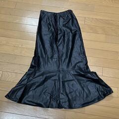 INGNI　イング　黒 合成皮革 ロングスカート　サイズFの画像