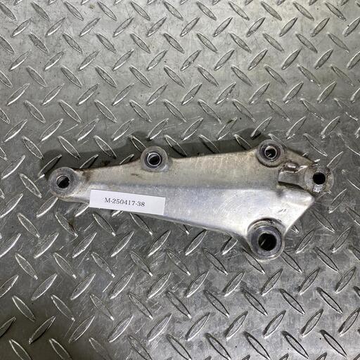 HONDA CB400T/CB250T ステッププレート 左 ホンダ [M-250417-38 HONDA CB400T/CB250T ステッププレート 左 ホンダ [M-250417-38