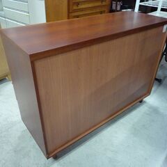 フラップ扉 サイドボード 幅120cm ブラウン系 リビングボード AVボード カップボード 飾り棚 収納家具 札幌市東区 新道東店の画像
