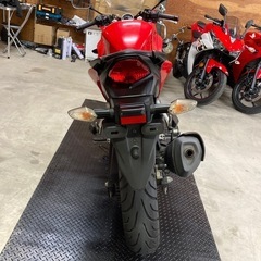 ホンダ CBR250Rの画像