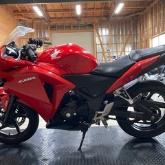 ホンダ CBR250Rの画像