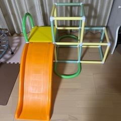 美品★アンパンマン滑り台