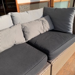 ★極上 完売品 東京マンション屋根有りバルコニーで使用  IKEA SOLLERON アウトドアソファ 耐水 2Pの画像