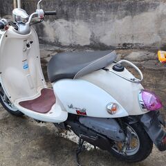 ⭐ヤマハビーノFI　SA37J　白　コケ傷アリ　人気NO’１インジェクションモデル原付バイクの画像