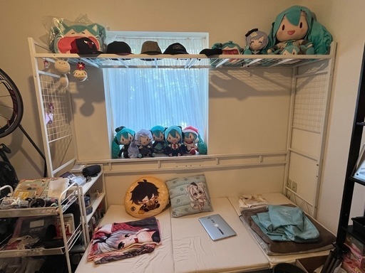 ヤマゼン　ベットサイドラック
