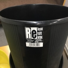 【無料】プラスチック製ゴミ箱　各種（計12個）差し上げます！の画像