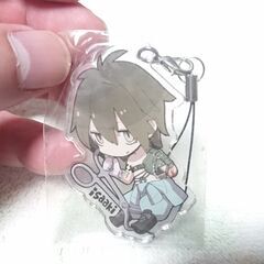 新品　未開封　透明なアクリルキーホルダー　isaaki？　足拭きマットさん？の画像