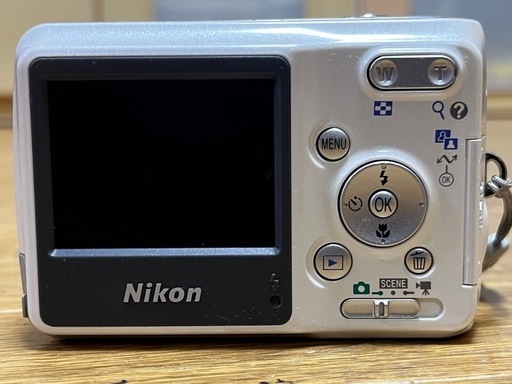 COOLPIX L2 - コンパクトデジタルカメラ - 製品情報 | ニコン