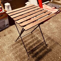 屋外用折りたたみテーブル