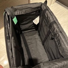 ウーバーイーツ配達バッグの画像