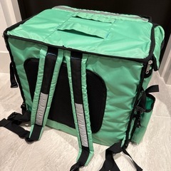 ウーバーイーツ配達バッグの画像