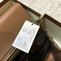 新品】バーバリー/BURBERRY サングラス BE4396U スクエア即発送 新品】バーバリー/BURBERRY サングラス BE4396U スクエア即発送