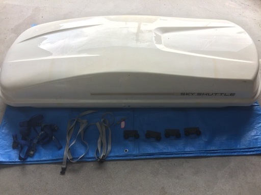 ルーフボックス　ルーフキャリア