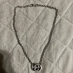 GUCCIシルバーネックレス