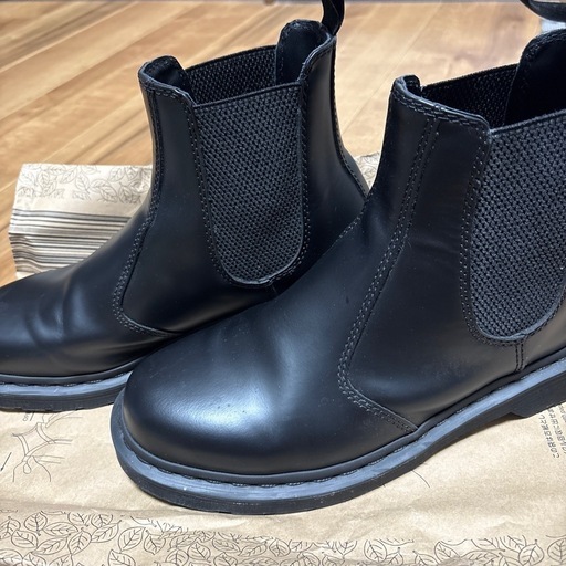 ドクターマーチン　ブーツ