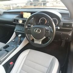 車検令和8年11月　200t　バージョンLの画像